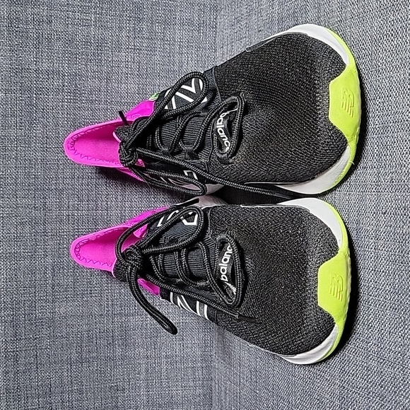 New Balance Sneakers - Picture 3 of 8